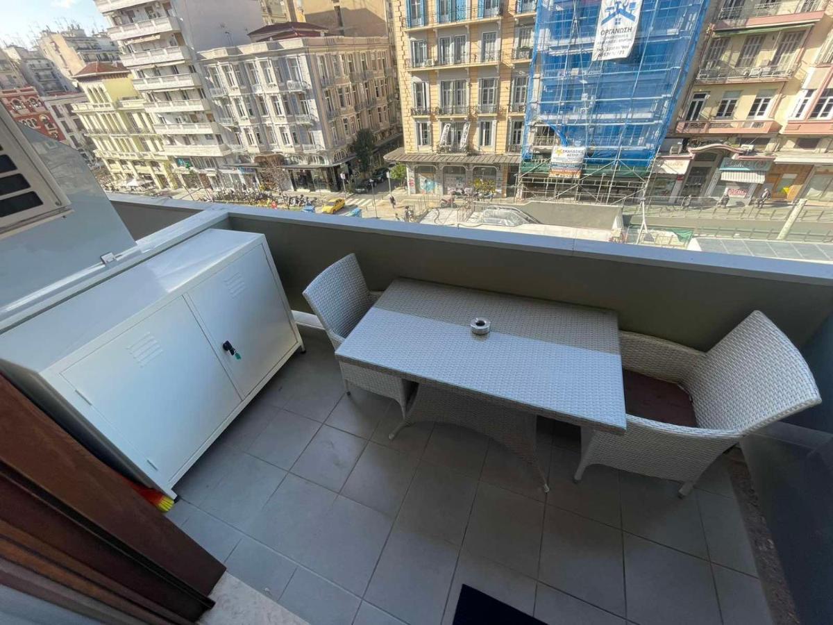 Vip Skg Central Apartment Salonicco Esterno foto